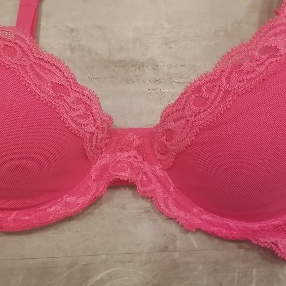 💕NATORI💕 Feathers Underwire Contour Bra ~ Raspberry Crush 32D NWT